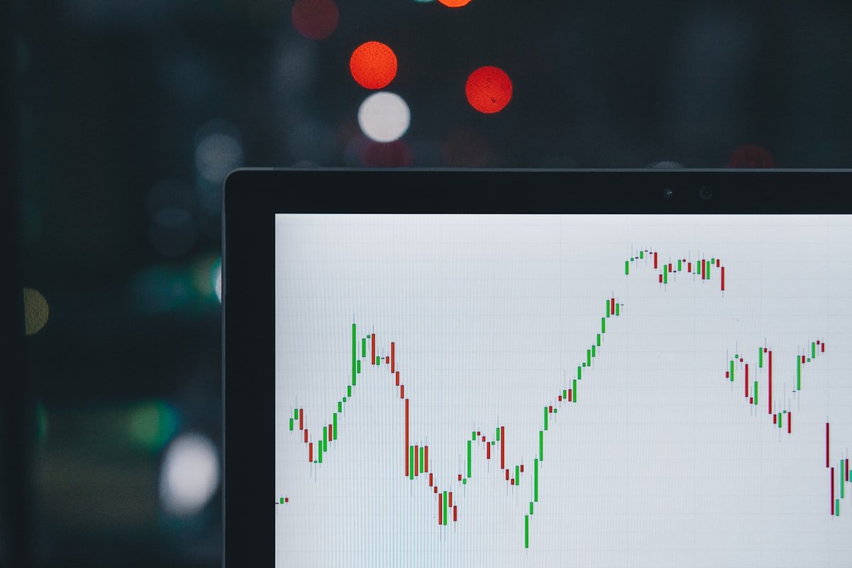 Direct Equity vs Mutual Funds: Best Investment Guide (2026)